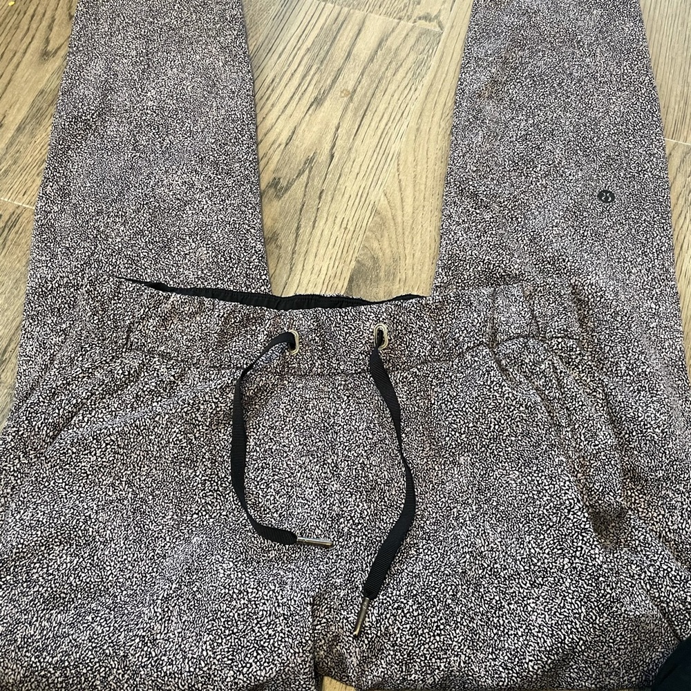 Lululemon on the fly